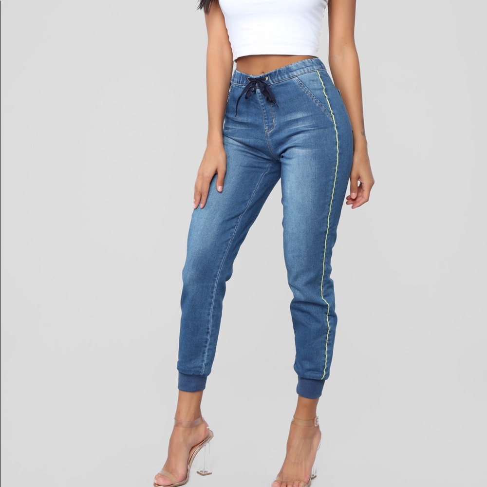 Fashion Nova high rise denim jogger. NEVER WORN